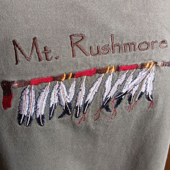 Large True Vintage Mt. Rushmore Graphic T-Shirt Harvey Trading Co. Embroidered - Picture 3 of 5